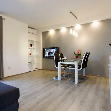 Apartment Relja *